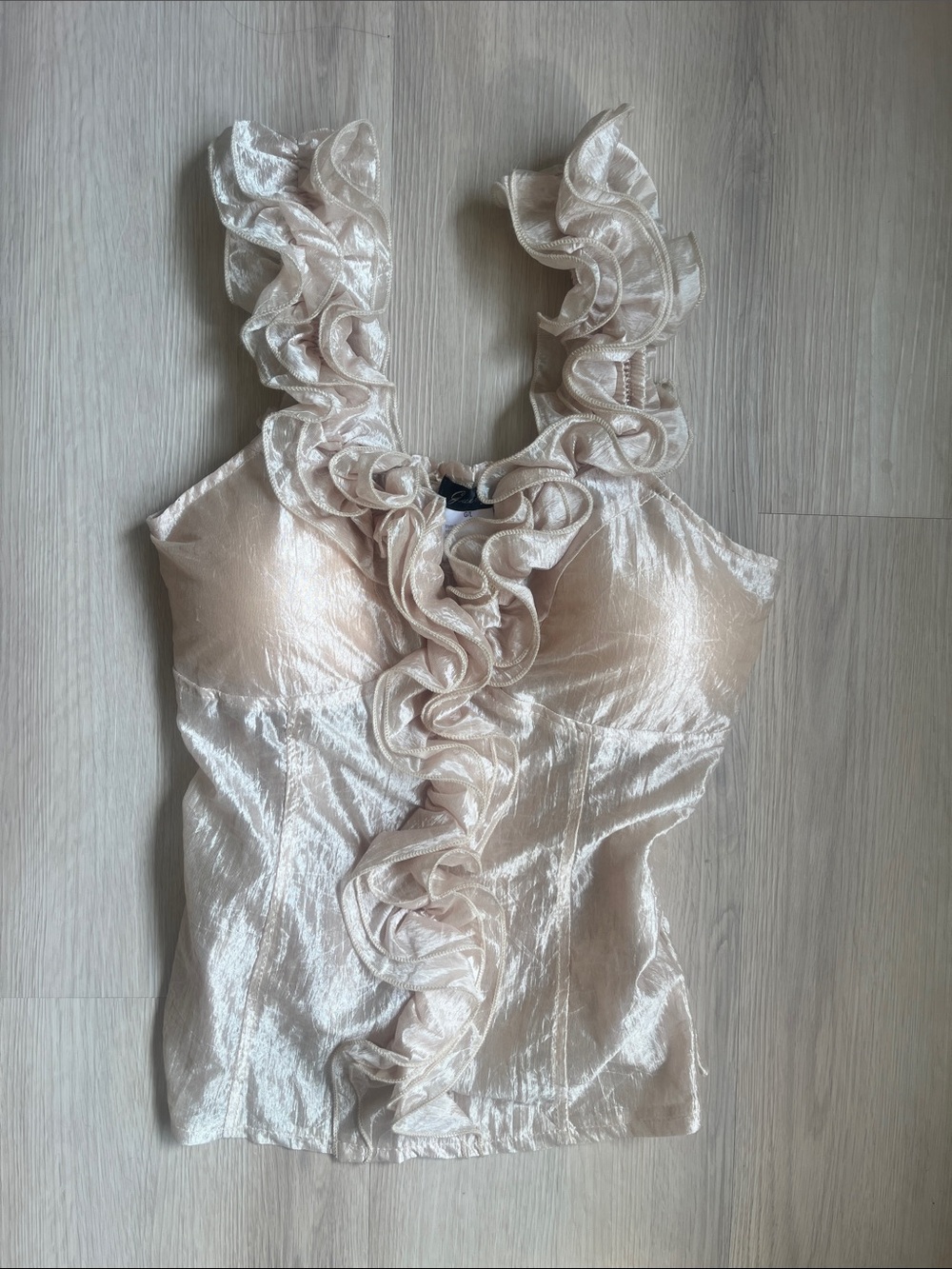 Y2K Shimmery Ruffled Satin V-Neck Women's Tank Top in Light Champagne size Large